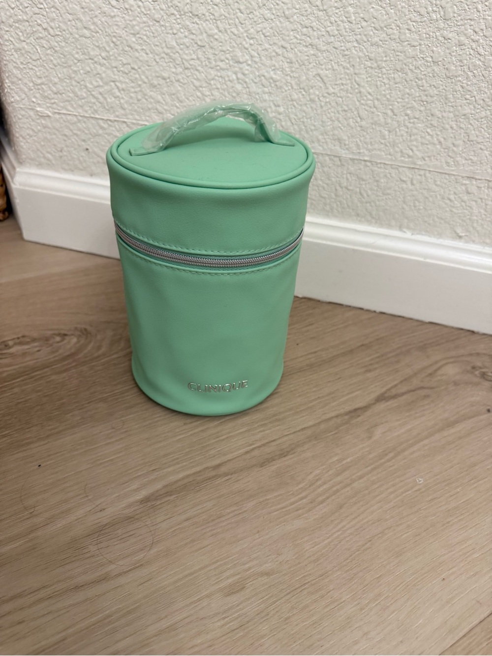 Clinique Mint Green Round Cosmetic Case with Top Handle
